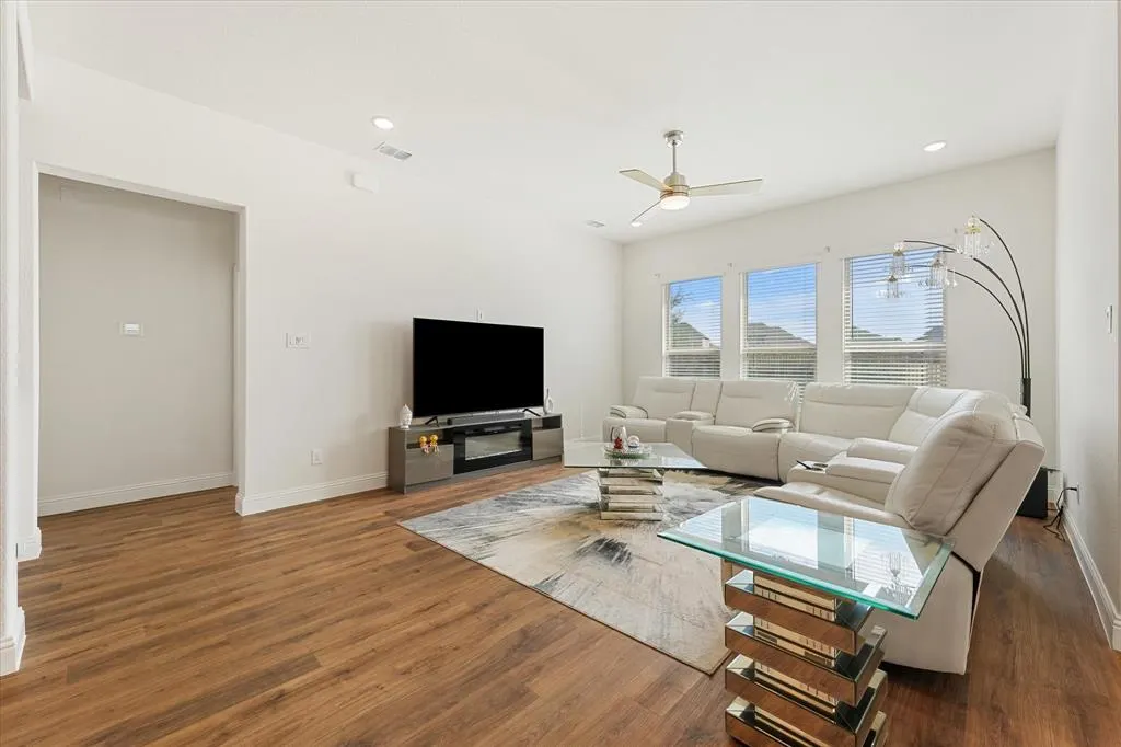 16516 Garden Drive