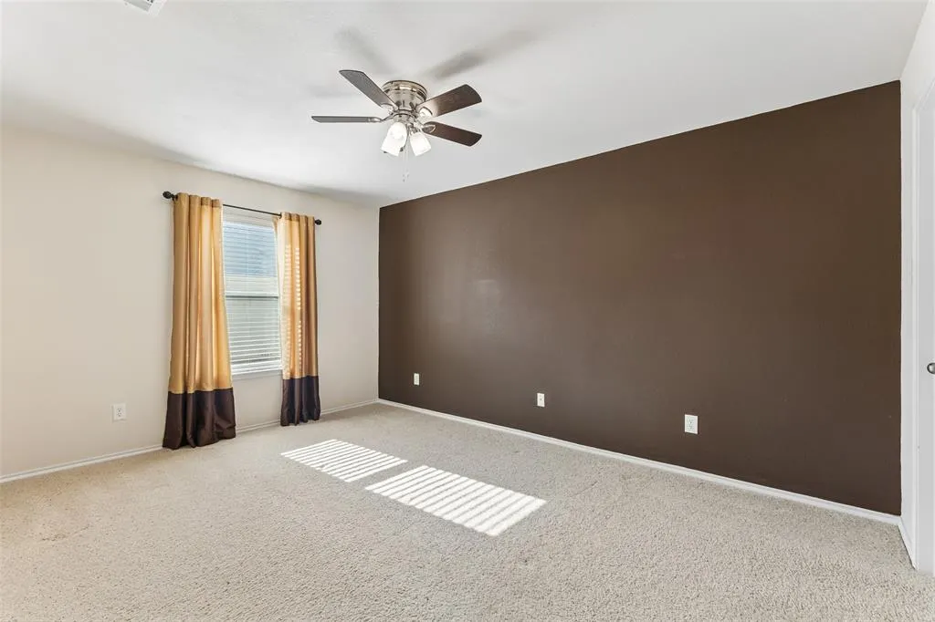 4136 Kyndra Circle