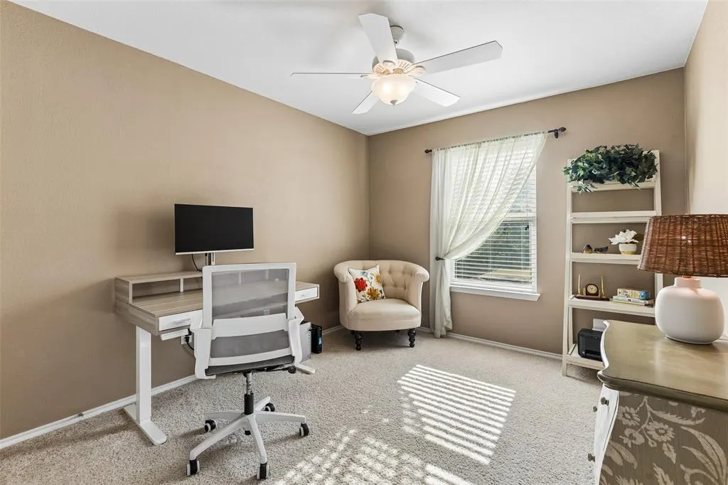 4136 Kyndra Circle