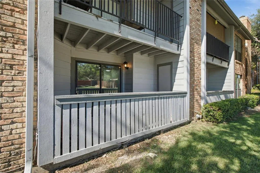 15151 Berry Trail #1505
