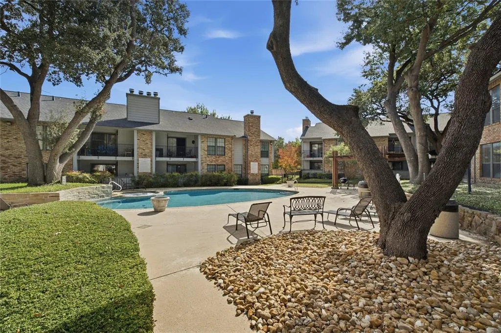 15151 Berry Trail #1505
