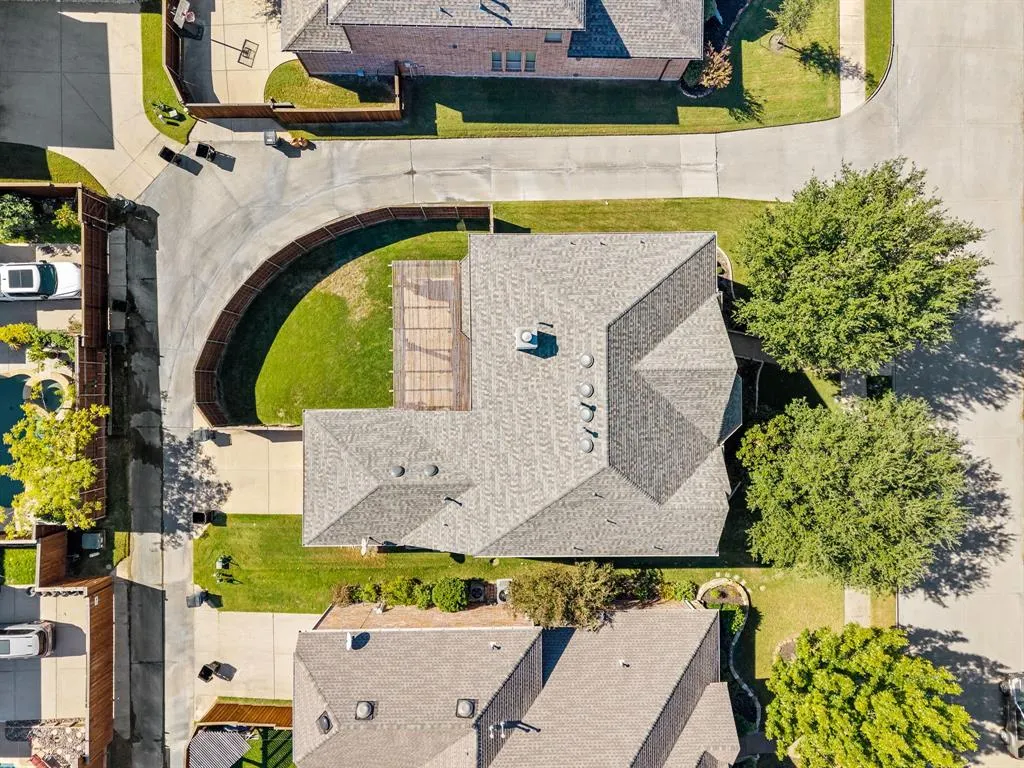 5731 Noble Oak Lane
