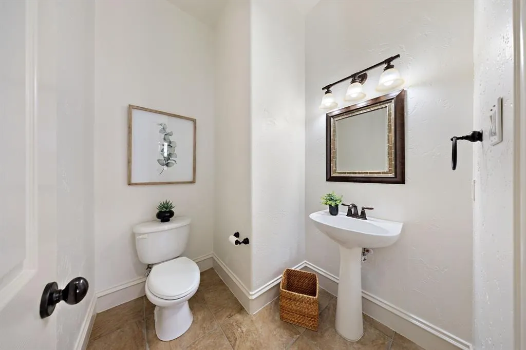 5731 Noble Oak Lane