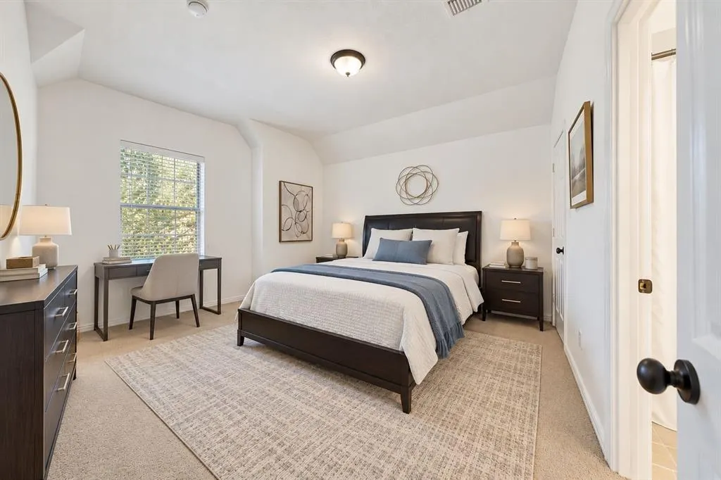5731 Noble Oak Lane