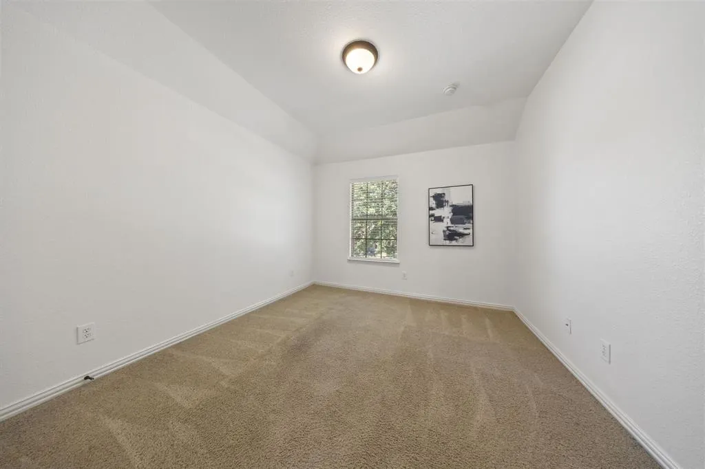 5731 Noble Oak Lane