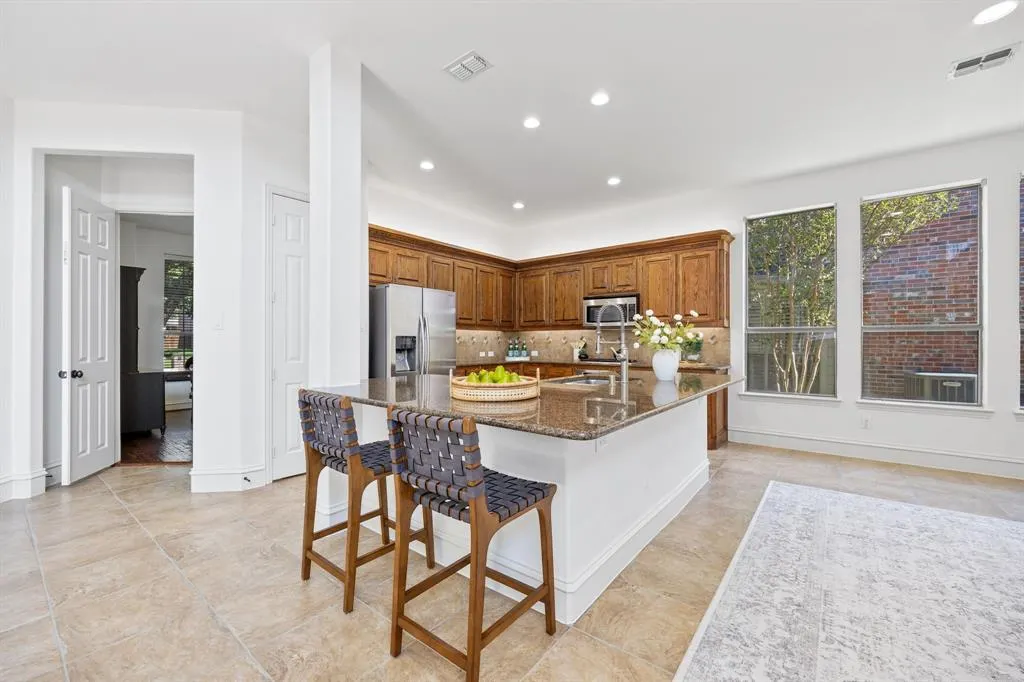 5731 Noble Oak Lane