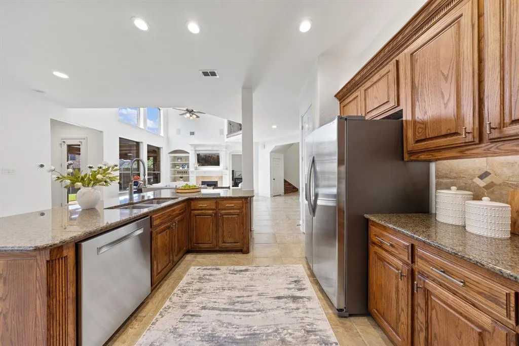 5731 Noble Oak Lane