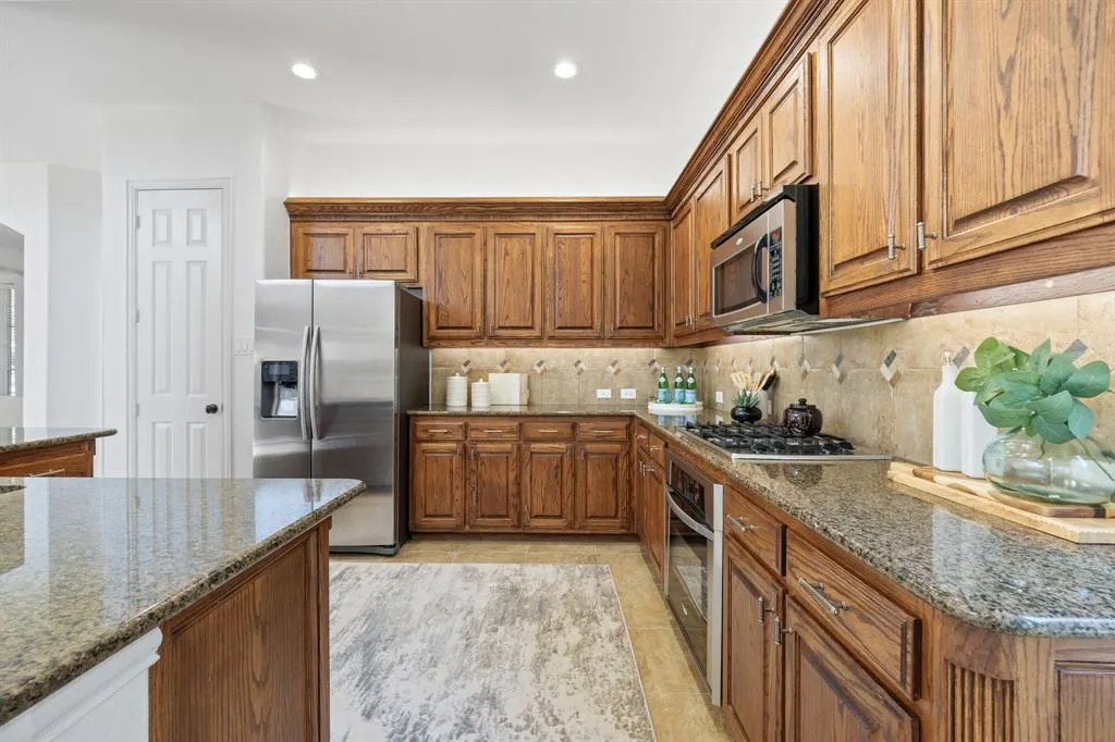 5731 Noble Oak Lane