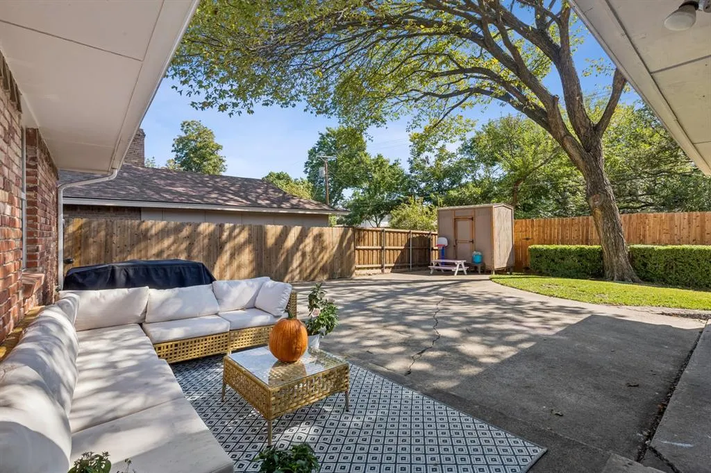 10622 MAPLERIDGE Drive