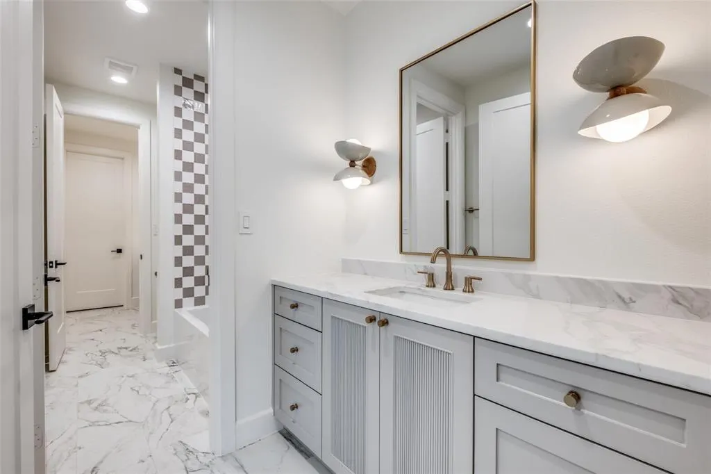 1618 Old Gate Lane