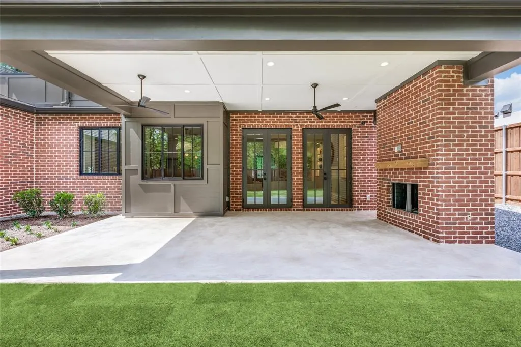 1618 Old Gate Lane