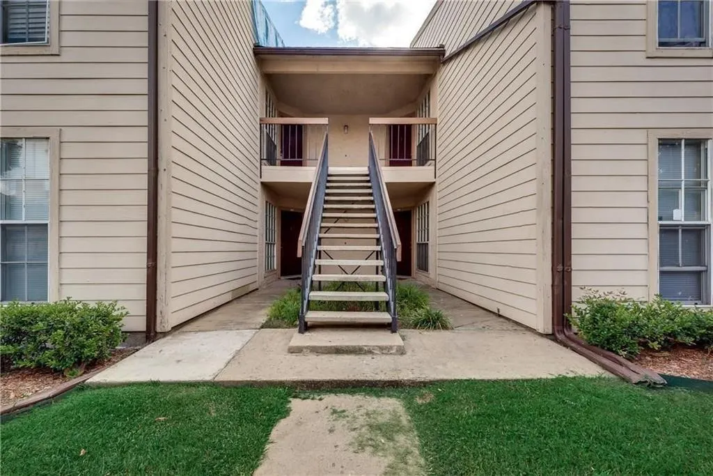 12484 Abrams Road
