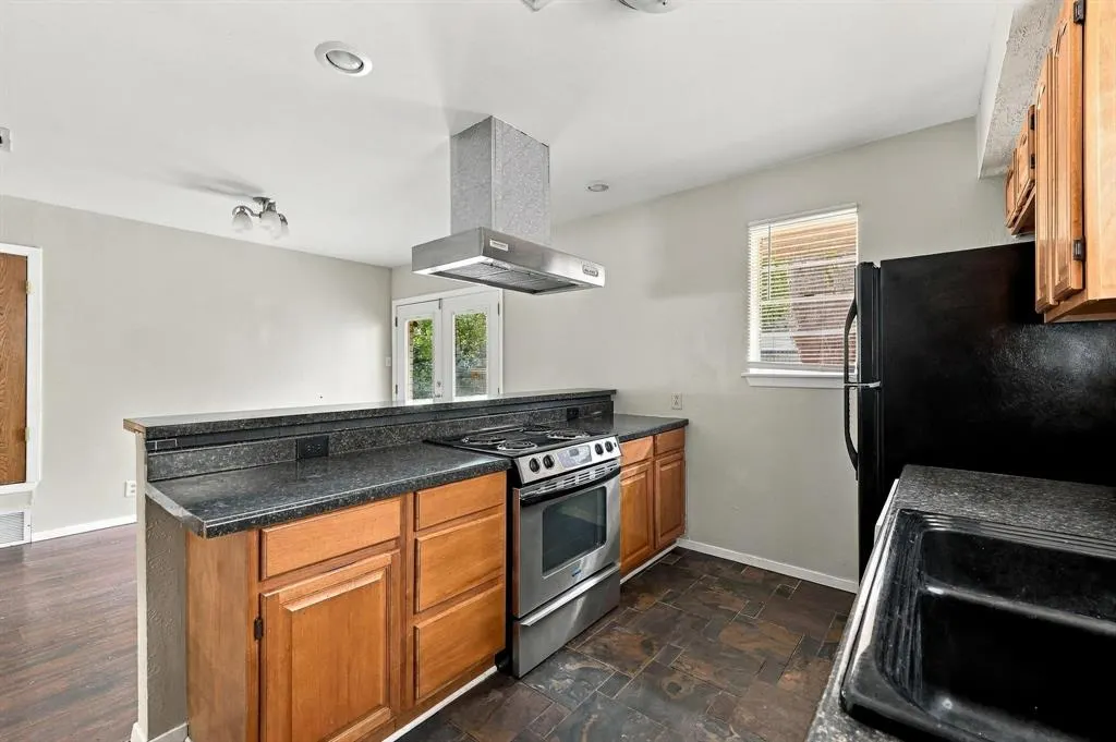 499 Sequoia Drive