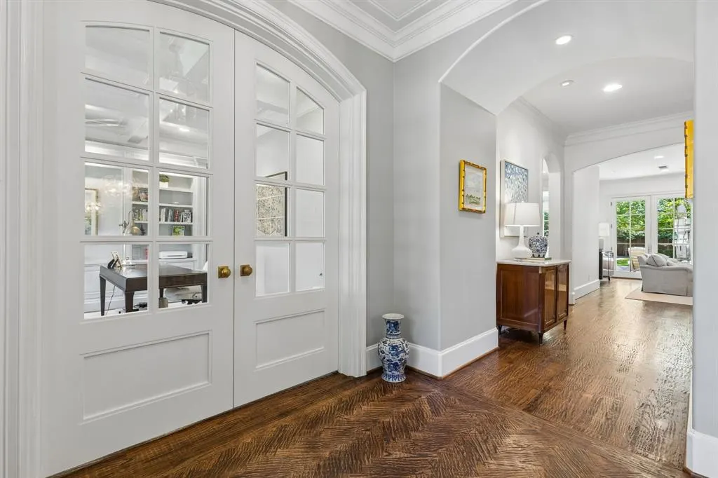 6416 Orchid Lane