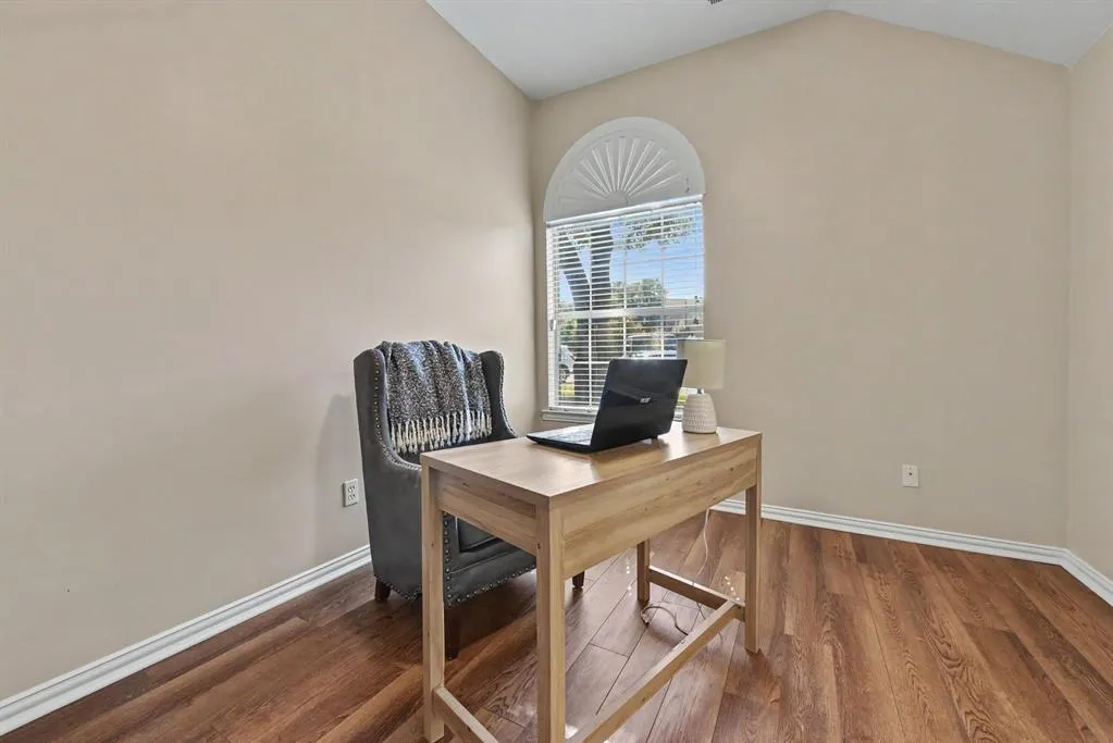 401 Stonebridge Circle