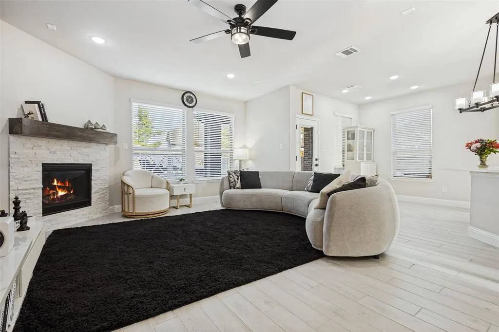5313 Pratt Circle