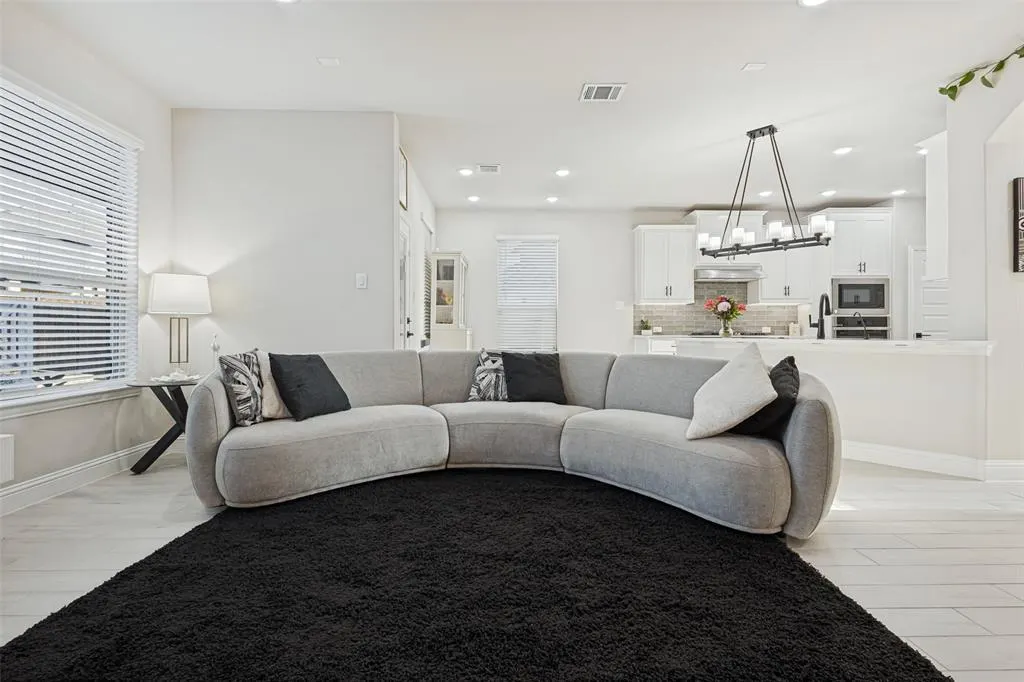 5313 Pratt Circle