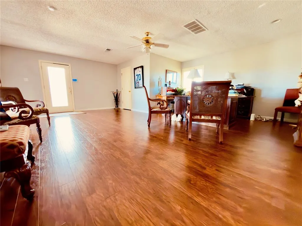 308 Paint Pony Trail N