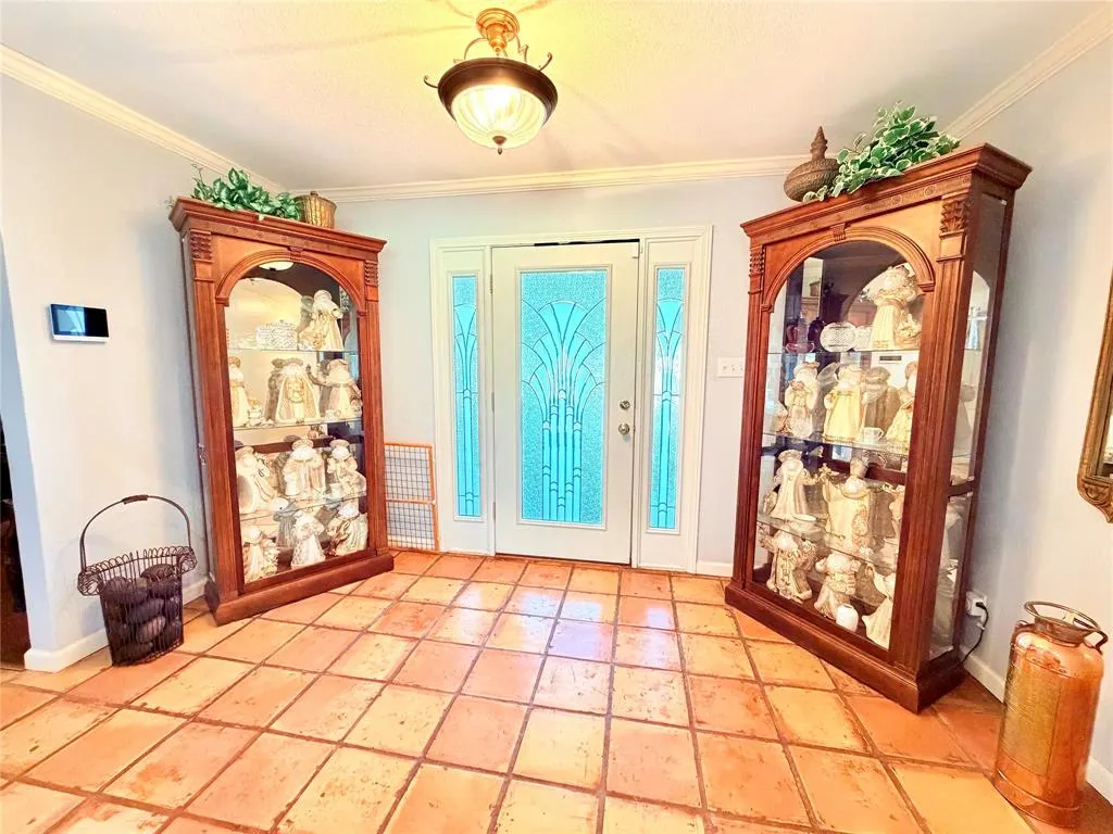 308 Paint Pony Trail N