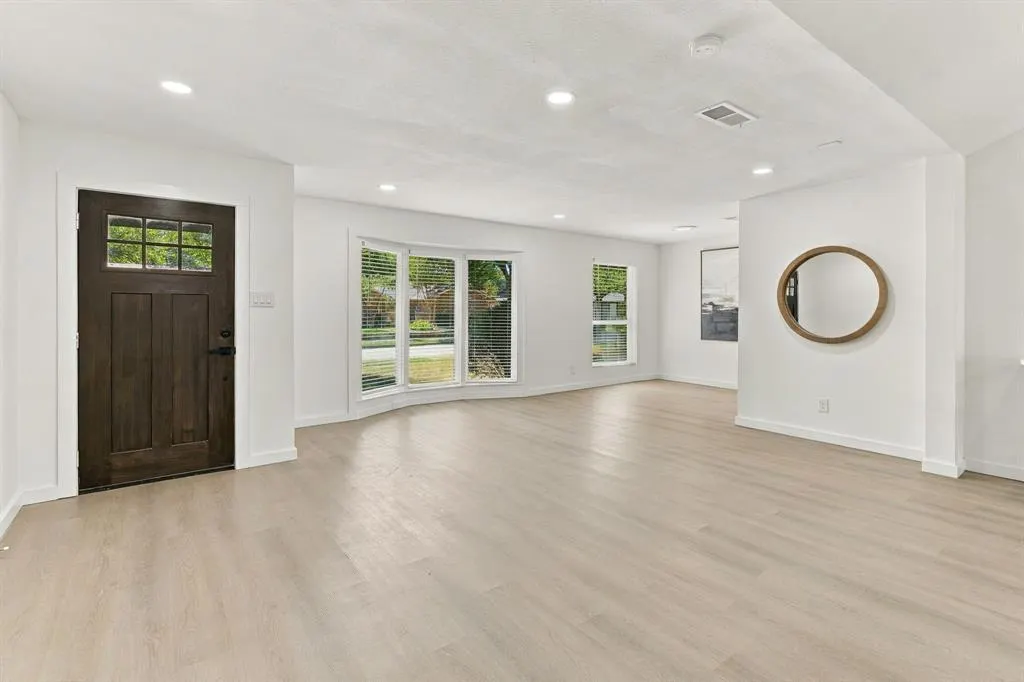 2118 Redondo Drive