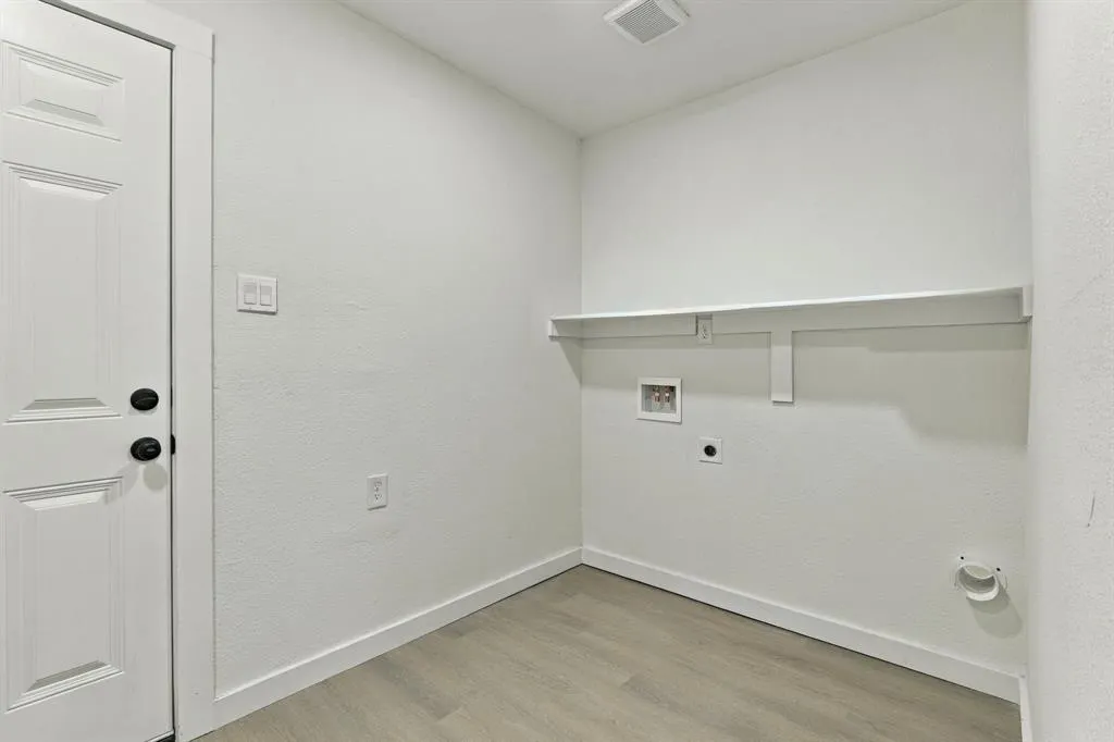 2118 Redondo Drive