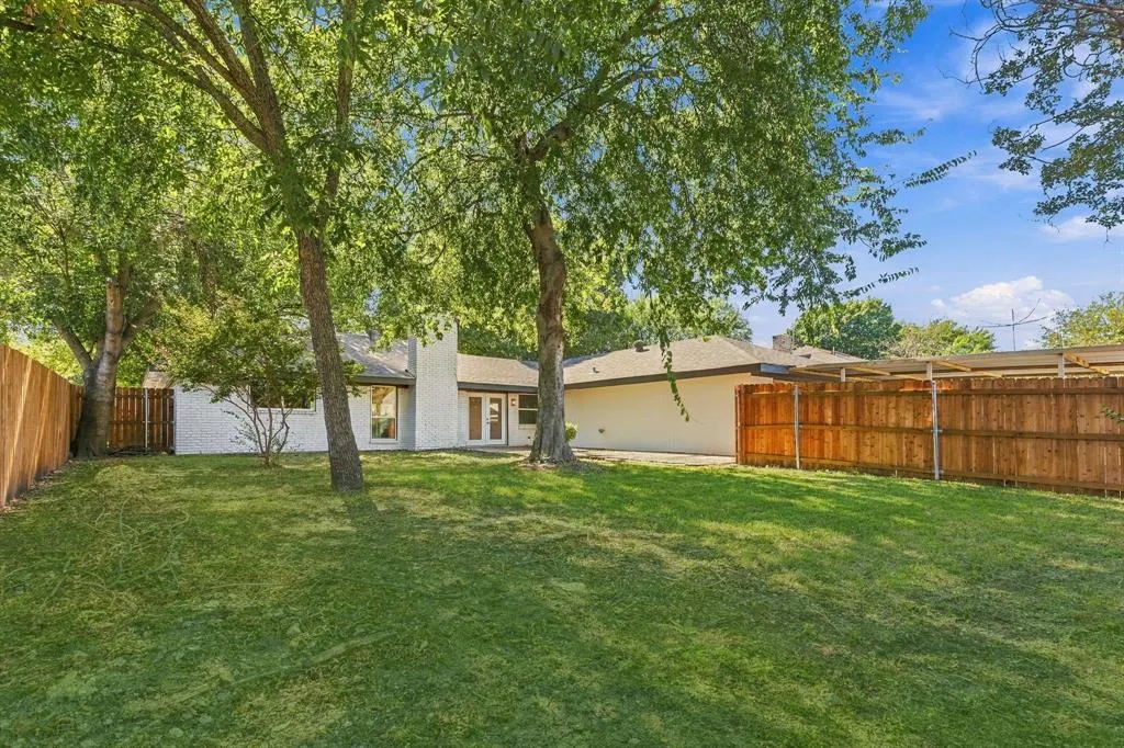 2118 Redondo Drive