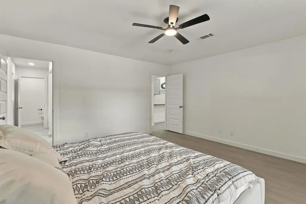 2118 Redondo Drive