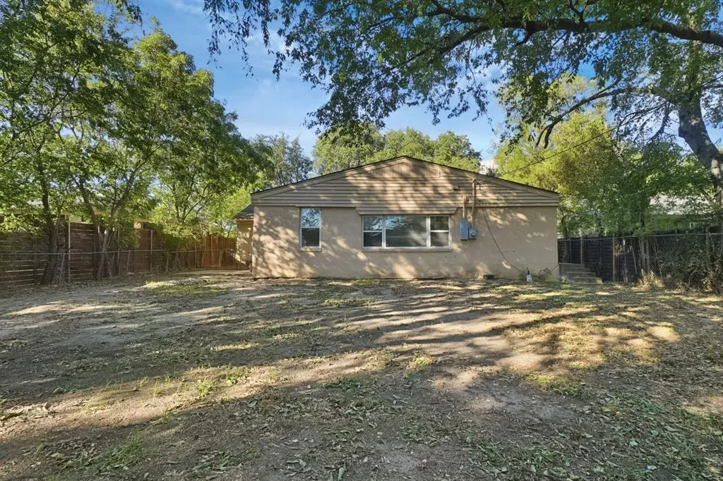 2502 Costa Mesa Drive