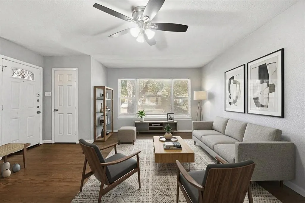 2502 Costa Mesa Drive