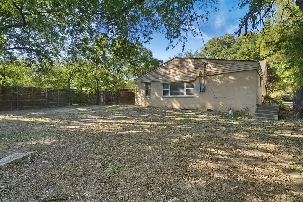 2502 Costa Mesa Drive