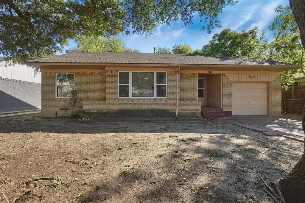 2502 Costa Mesa Drive