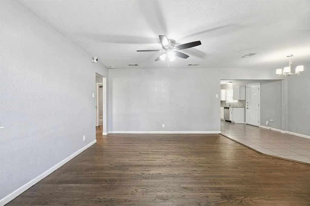 2502 Costa Mesa Drive