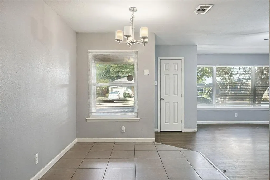 2502 Costa Mesa Drive