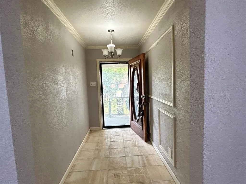 8407 Honeysuckle Lane