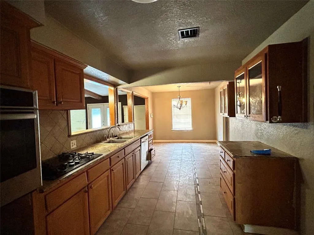 8407 Honeysuckle Lane