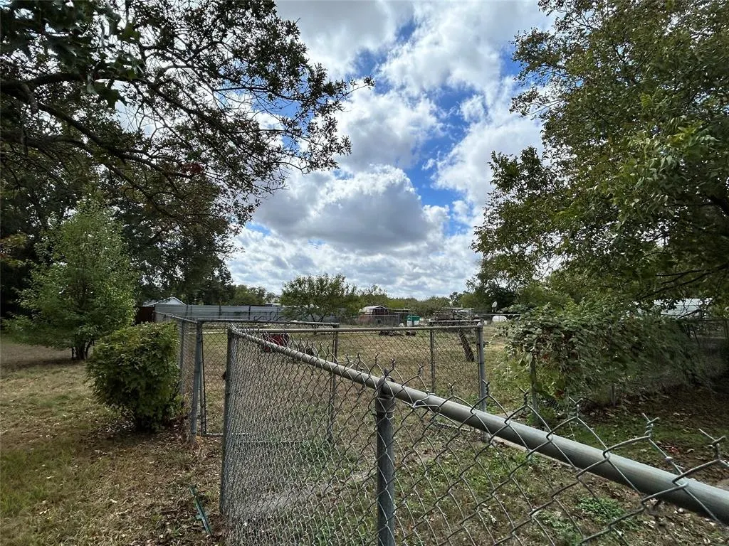 8407 Honeysuckle Lane