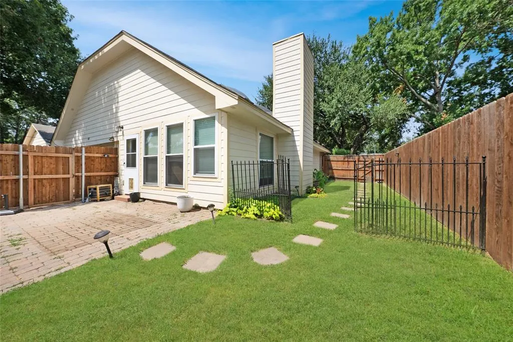 222 Gwendola Drive