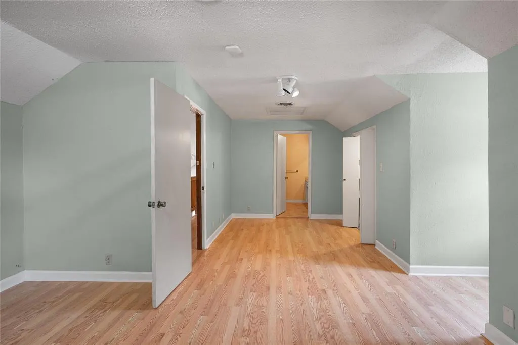 222 Gwendola Drive