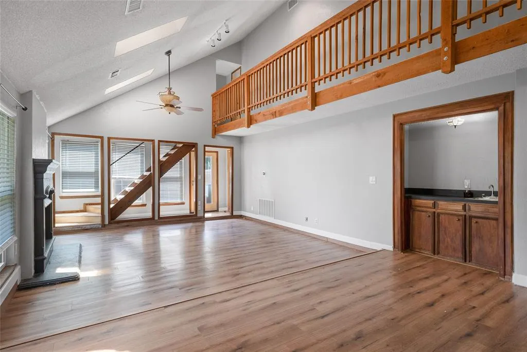 222 Gwendola Drive
