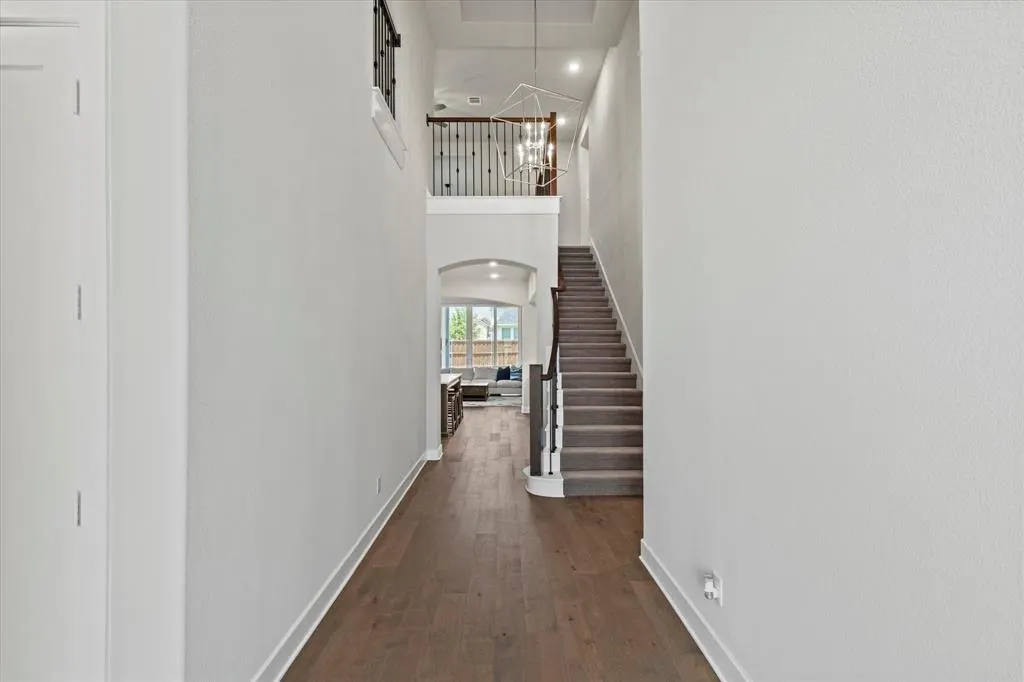 2260 Rainforest Drive