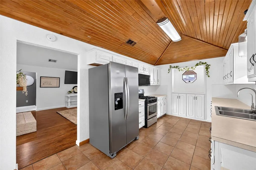 113 Dove Avenue