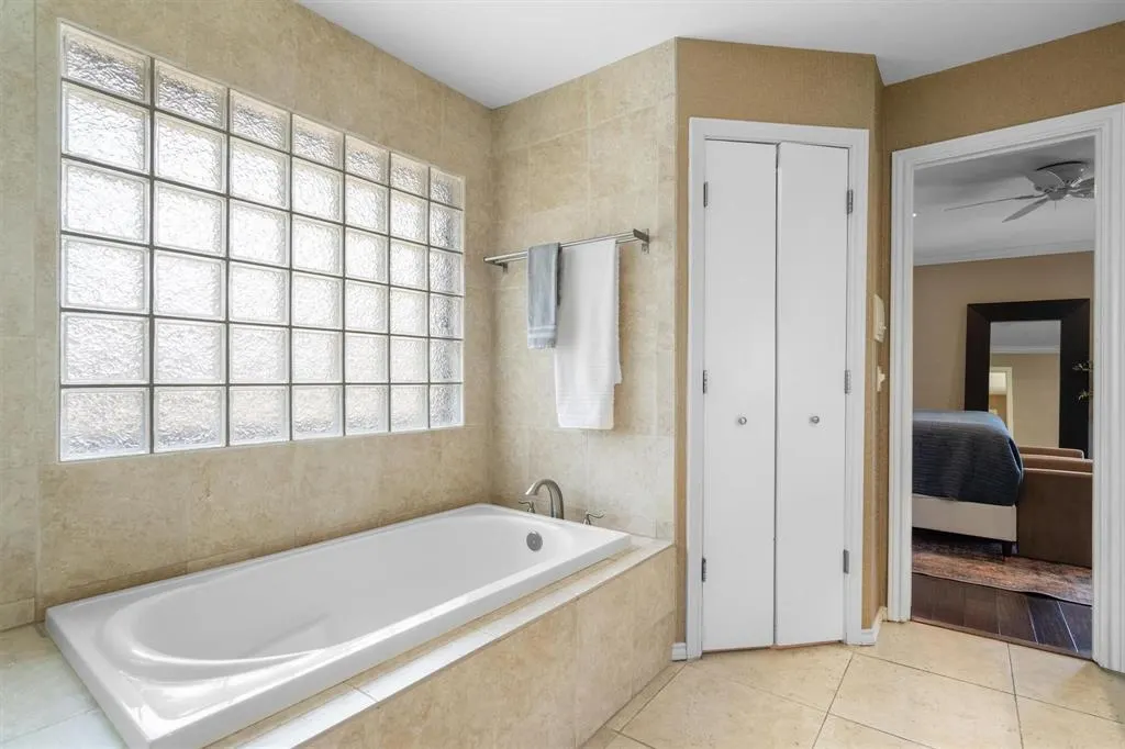 2428 Trellis Lane
