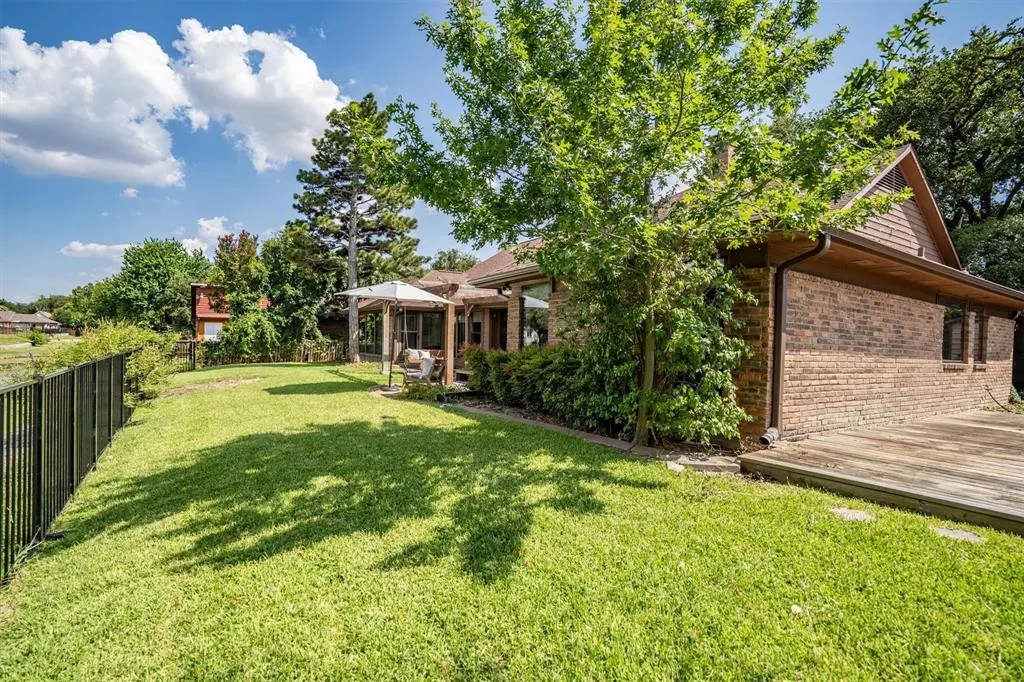 2428 Trellis Lane