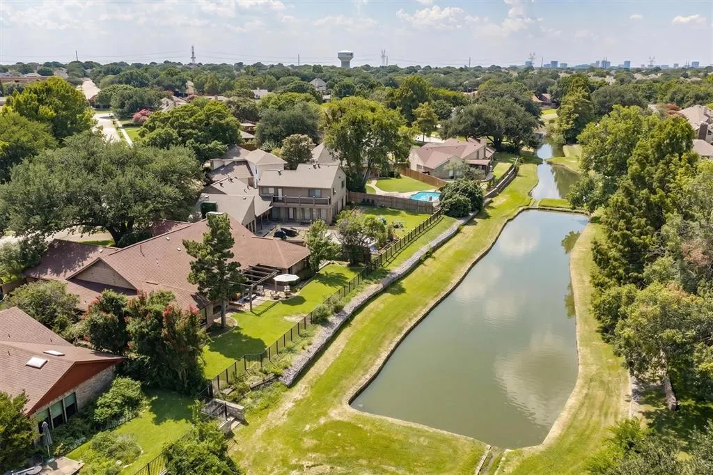 2428 Trellis Lane