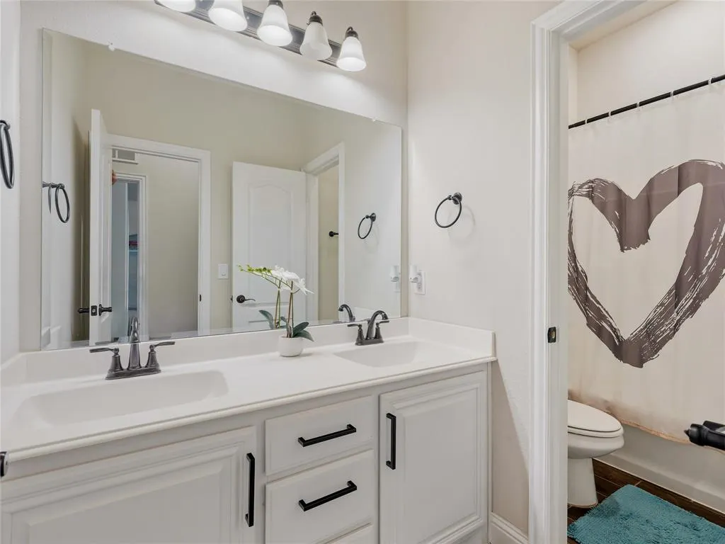 1413 Saddle Ridge Drive