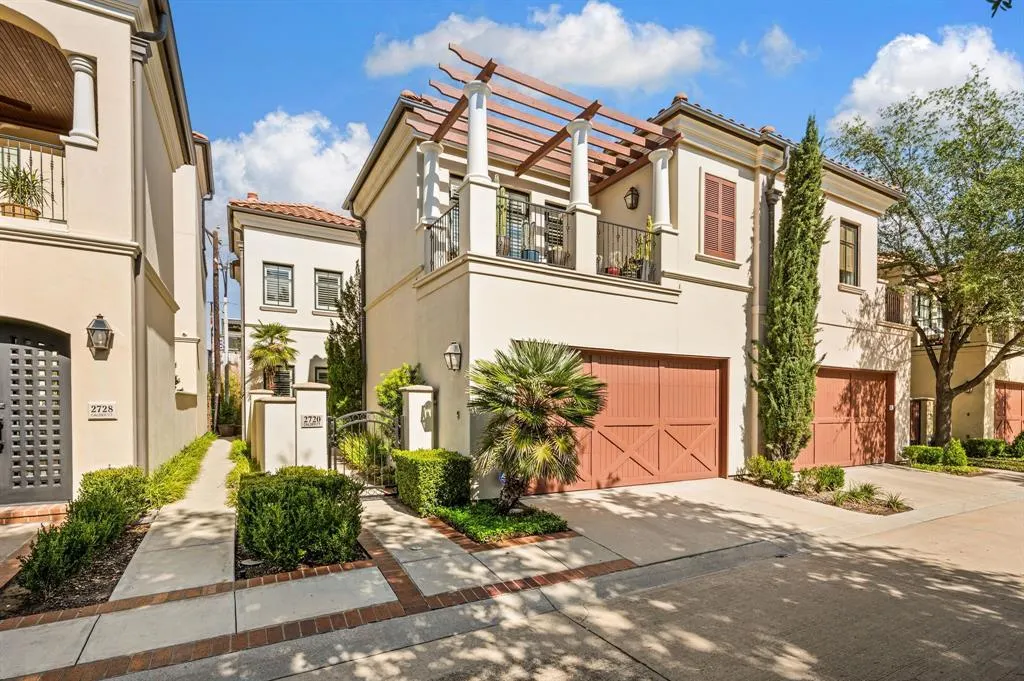 2720 Calder Court