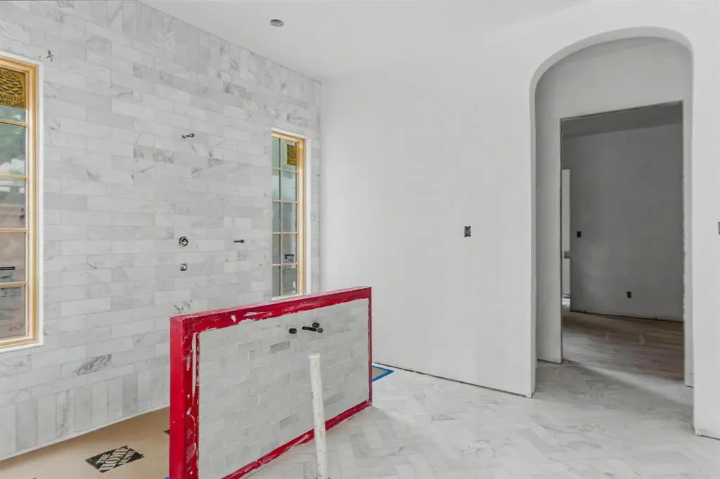 4156 Lomita Lane
