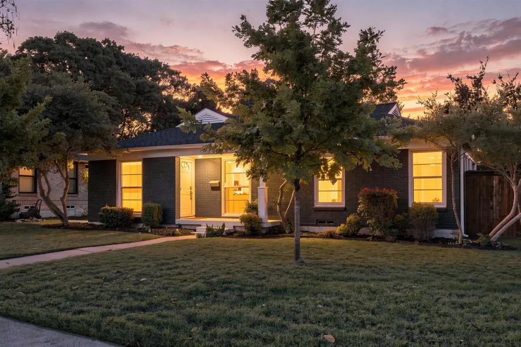 346 Classen Drive