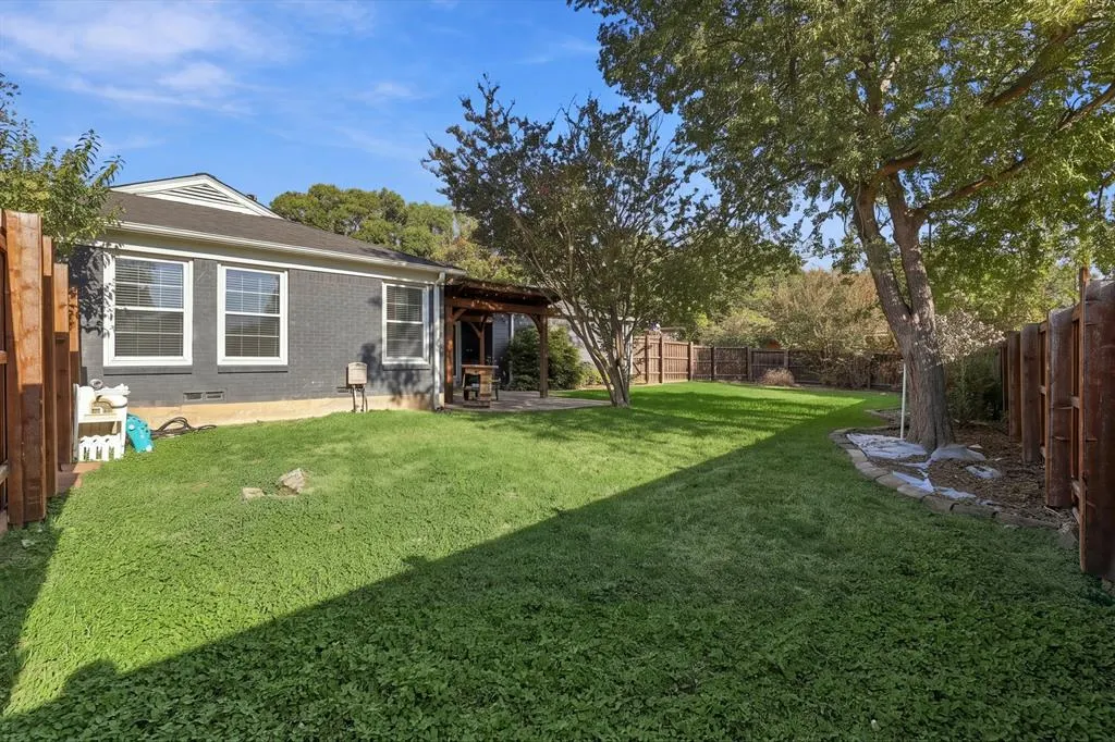 346 Classen Drive