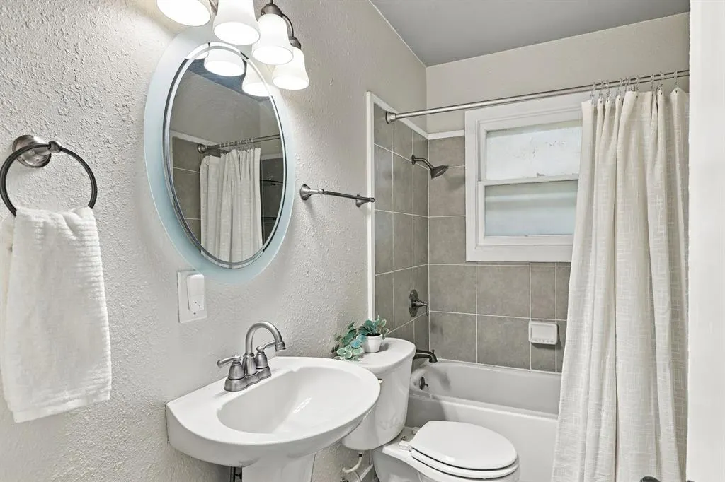346 Classen Drive